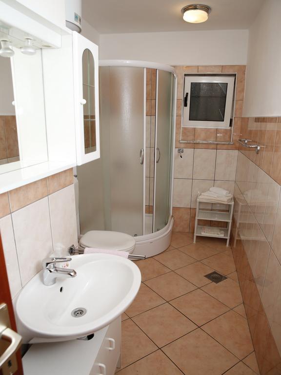 Apartments M&R Spadina Водице Номер фото